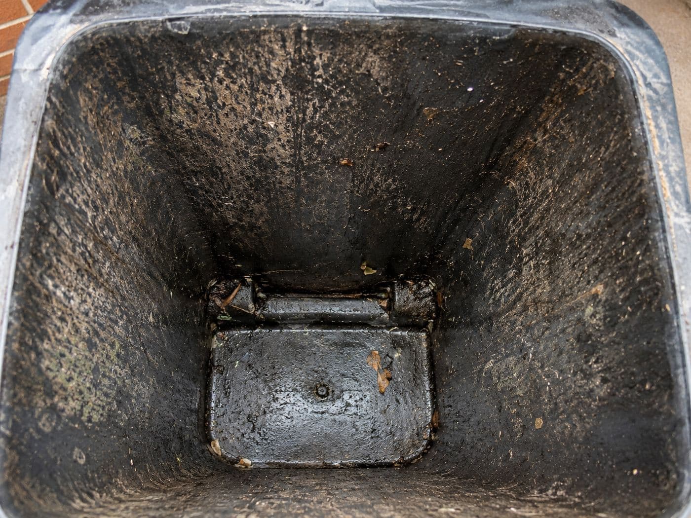 Bin deep clean - before